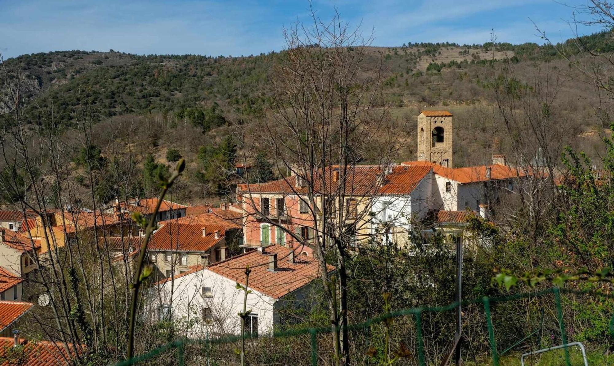 El Sola Spacieux Avec Acces Jardin Et Piscine